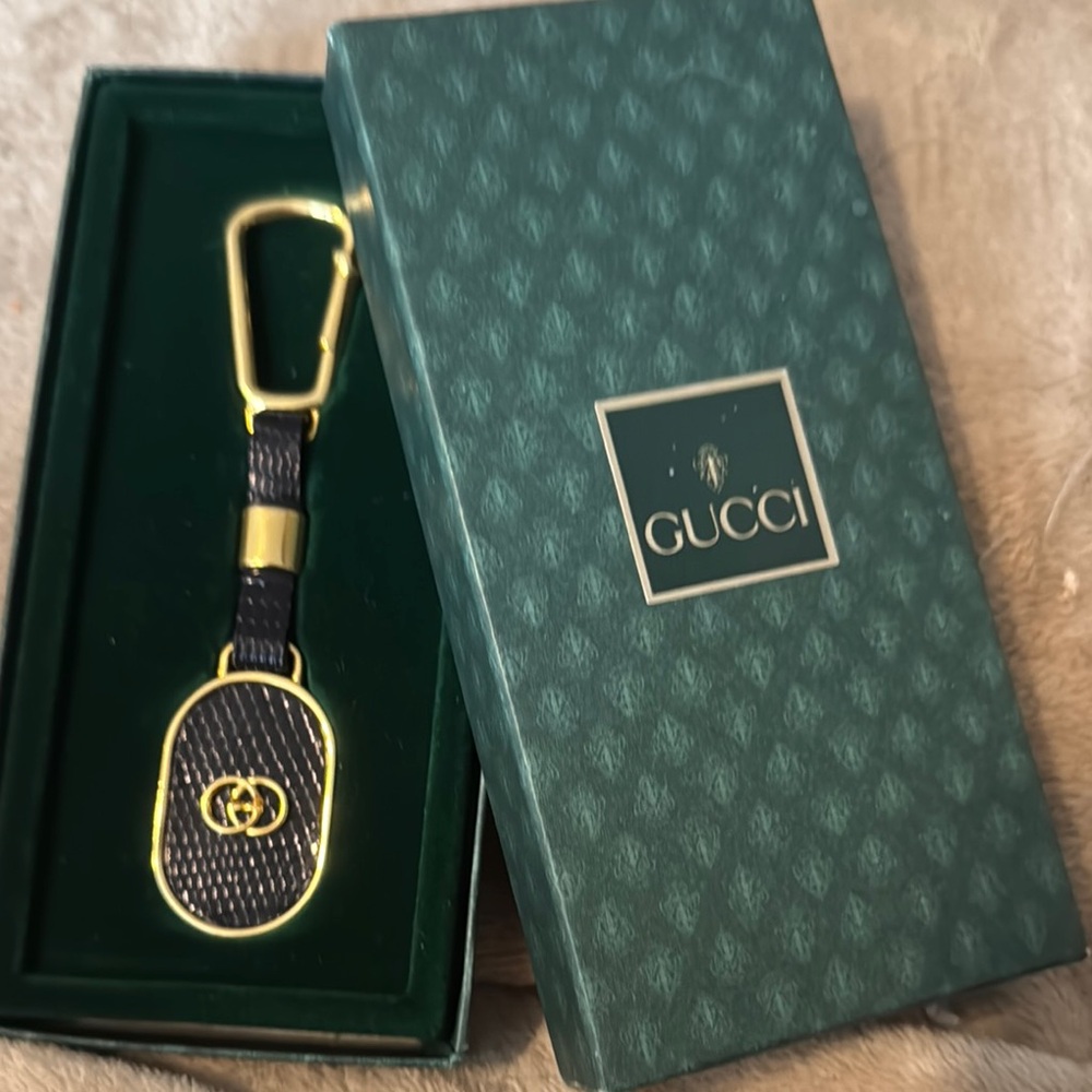NIB Vintage Gucci Black and Gold Keychain